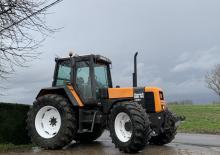 Tracteurs 4WD Renault 180-94 TZ A