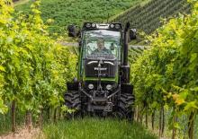 Tracteurs 4WD Fendt 210 F Vario Profi+
