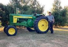 Tracteurs 4WD John Deere 720