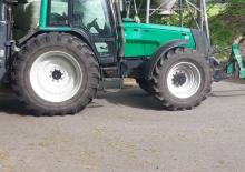 Tracteurs 4WD Valtra 8350 HI