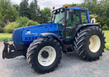 Tracteurs 4WD Valtra 8450 HI