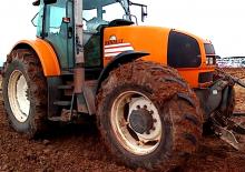 Tracteurs 4WD Renault Ares 640 RZ