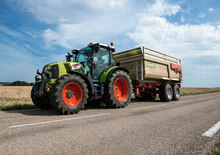 Tracteurs 4WD Claas Arion 440