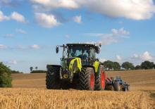 Tracteurs 4WD Claas Arion 550