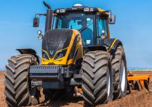Tracteurs 4WD Valtra BH214