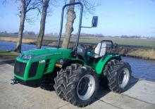 Tracteurs 4WD Ferrari Cobram 55 AR