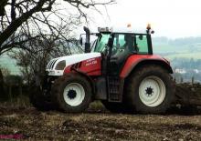 Tracteurs 4WD Steyr CVT 130 Basis A