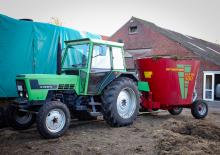 Tracteurs 4WD DEUTZ-FAHR D 7207