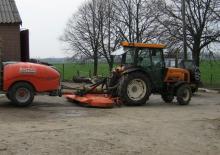 Tracteurs 4WD Renault Dionis 140 - 4