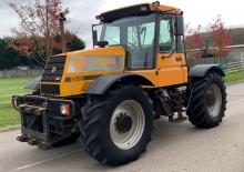 Tracteurs 4WD JCB Fastrac 135 T 65