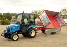 Tracteurs 4WD LS J27 HST