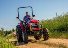 Tracteurs 4WD Massey Ferguson MF 2860E