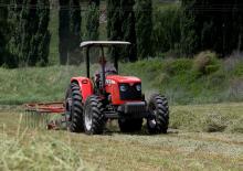 Tracteurs 4WD Massey Ferguson MF 445 Xtra