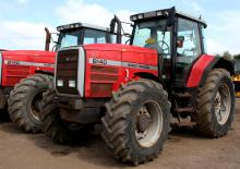 Tracteurs 4WD Massey Ferguson MF 8140-4