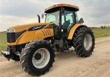 Tracteurs 4WD Challenger MT475B