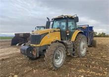 Tracteurs 4WD Challenger MT585B