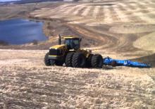 Tracteurs 4WD Challenger MT975E
