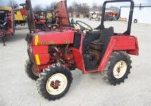 Tracteurs 4WD Belarus MTZ-220