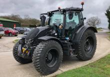 Tracteurs 4WD Valtra N135A