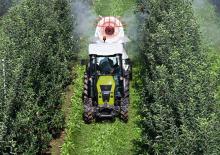 Tracteurs 4WD Claas Nexos 240 VL