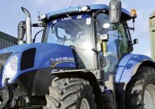 Tracteurs 4WD New Holland T7.200 Classic