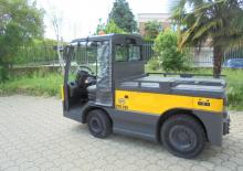Tracteurs  d'entrepôt OM CTR 250