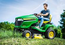 Tondeuses à gazon autoportées et tracteurs de jardin John Deere X354