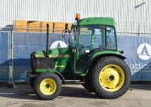 Tracteurs municipaux John Deere 4600