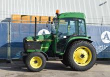 Tracteurs municipaux John Deere 4600