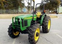 Tracteurs municipaux John Deere 5420