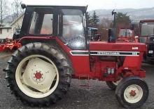 Tracteurs roues arrière International Harvester 585