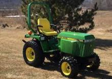 Tracteurs municipaux John Deere 755