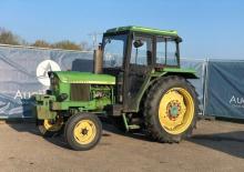 Tracteurs roues arrière John Deere 1020