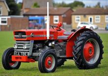 Tracteurs roues arrière Massey Ferguson 135
