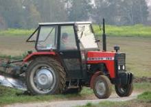 Tracteurs roues arrière Ursus 2812