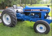 Tracteurs roues arrière Ford-NH 3930