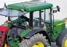Tracteurs roues arrière John Deere 5500