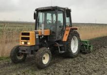 Tracteurs roues arrière Renault 77-12 TS