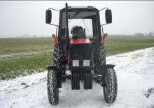 Tracteurs roues arrière Belarus 800 PIATT.