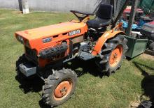 Tracteurs roues arrière Kubota B 7001E