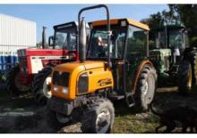 Tracteurs roues arrière Renault DIONIS 110