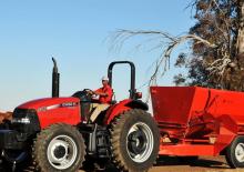 Tracteurs roues arrière Case IH Farmall 125A