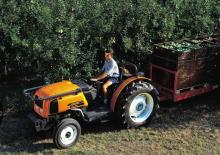 Tracteurs roues arrière Renault FRUCTUS 110