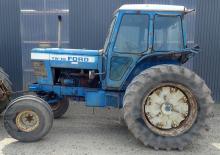 Tracteurs roues arrière Ford-NH TW-10
