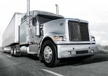 Tracteurs routiers International 9900i 124 Hi-Rise Sleeper Cummins ISX15