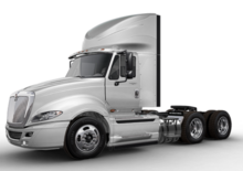 Tracteurs routiers International PROSTAR 122 Day Cab Navistar N13 6x4