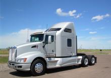 Tracteurs routiers Kenworth T610 Day Cab MX 15 6x4