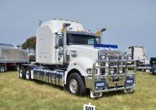 Tracteurs routiers Mack TITAN 64