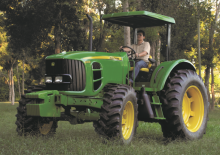 Tracteurs 4WD John Deere 6110 E