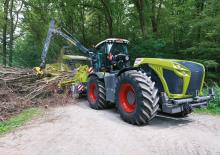 Tracteurs 4WD Claas Xerion 4000 Saddle Trac